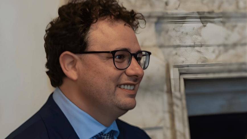 Anthropic Integrates Claude into Microsoft Word, Highlighting Legal Contract Review Use Cases