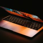 Apple Anticipated to Dominate OLED Laptop Market Expansion in 2026 Amid Smartphone Deceleration, According to Report