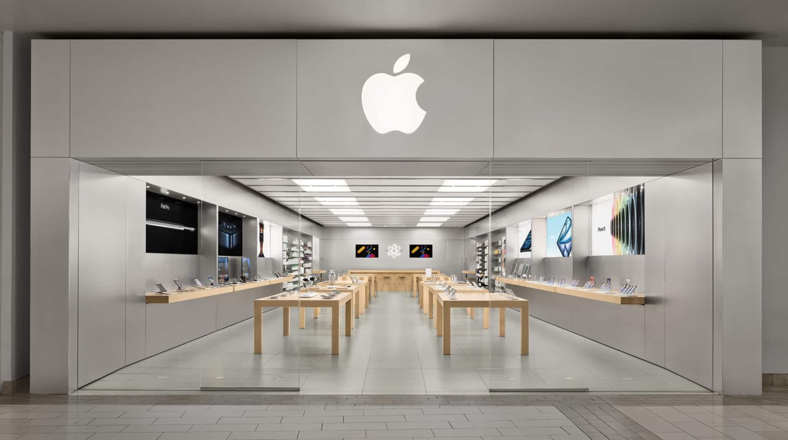 Apple Declares Permanent Shutdown of Three US Locations: Explanation of Reasons