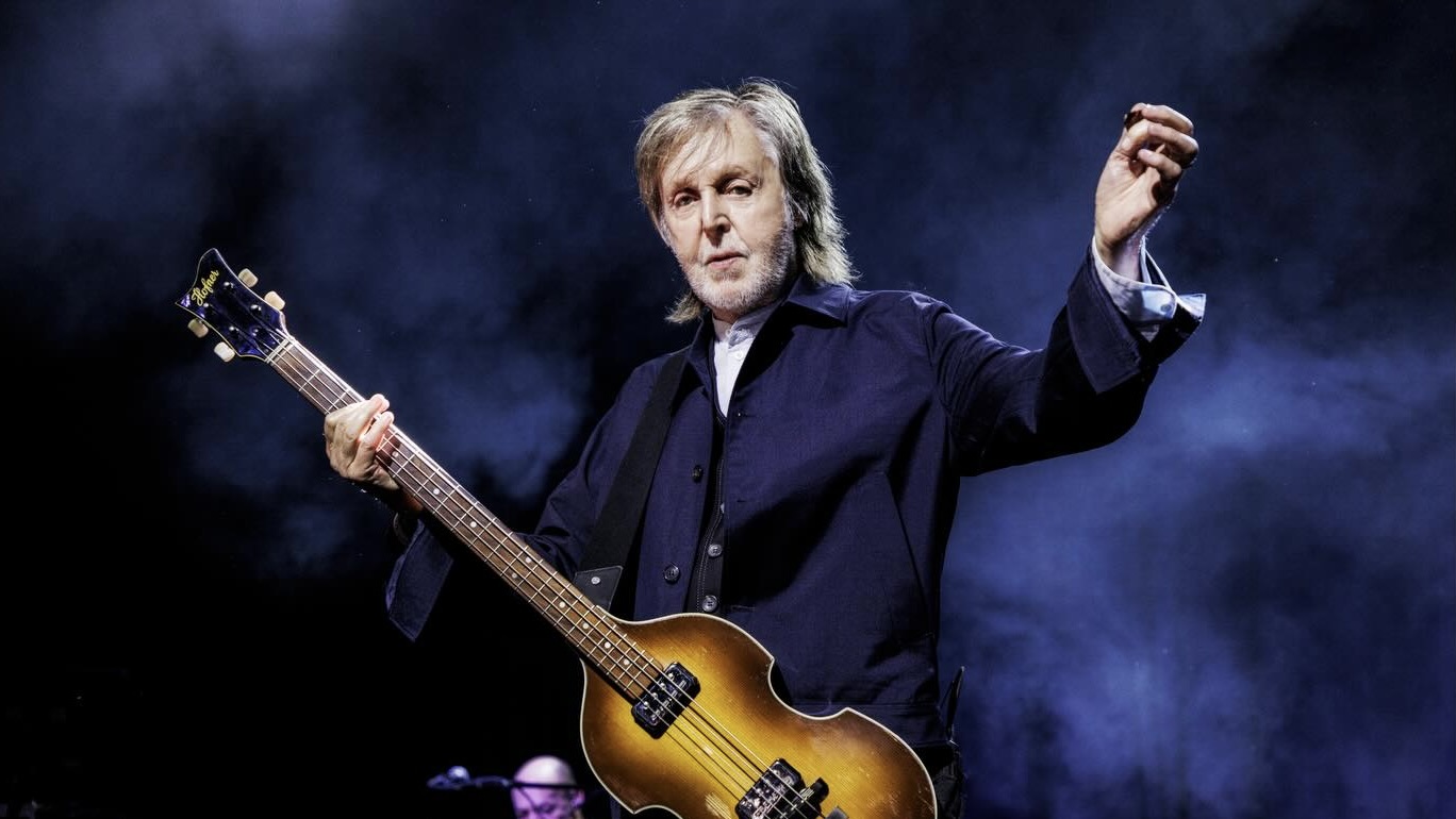 Apple's 50th Anniversary Celebration Anticipated to Showcase an Iconic Performer