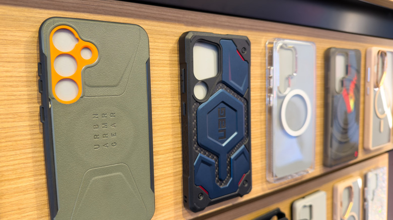 Assessing the Worth of Heavy-Duty Phone Cases In Spite of Their Chunky Look