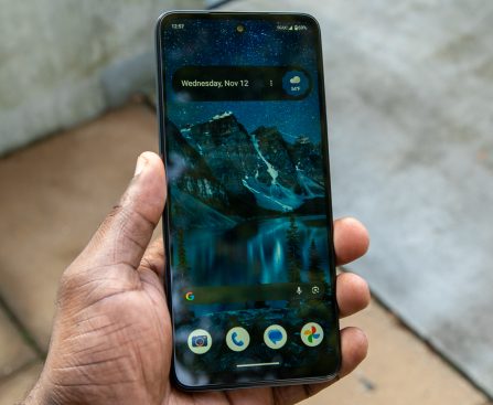 AT&T Prepaid Presents 2026 Motorola Smartphone for $10: Information Inside