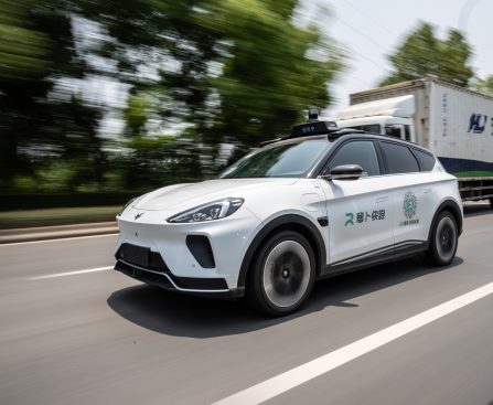 China Halts Issuance of New Robotaxi Licenses Following Baidu Incident