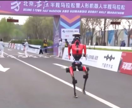 Chinese Humanoid Robot Sets New World Half-Marathon Record