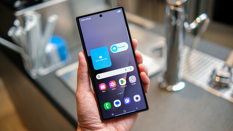 a visual representation of One UI features