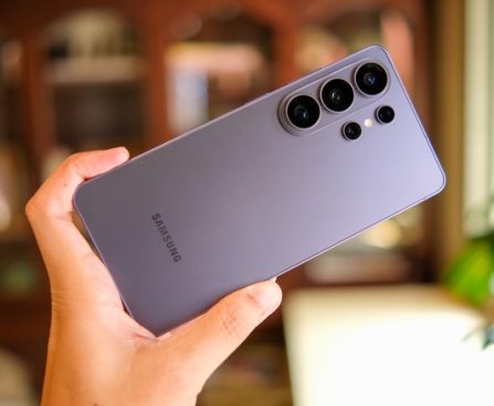 Comprehending the Function of the Two Openings on Your Samsung Galaxy Device