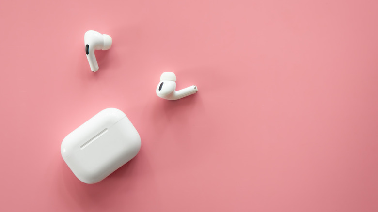 Comprehending the Orange Light Indicator on Your AirPods Case
