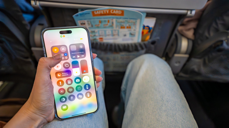 Creative Methods to Make Use of Your Phone While in Airplane Mode