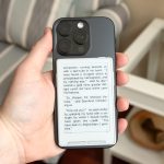 Credit Card-Sized E-Reader Has One Major Flaw