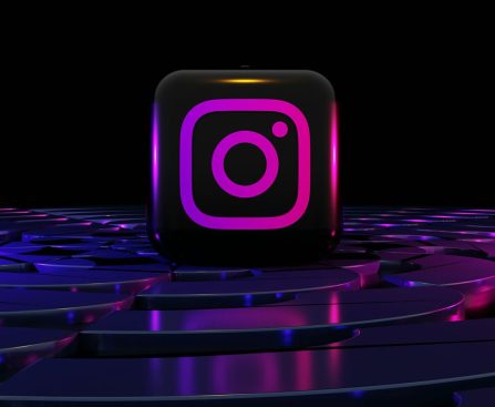 Decrease in Facebook and Instagram Users Associated with Poor-Quality Content Streams