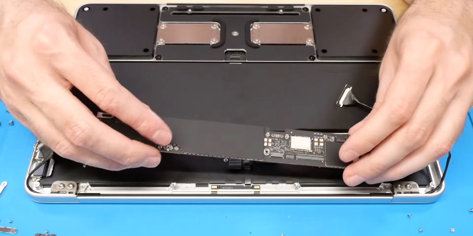 Enhance Your MacBook Neo: Increase SSD Size to 1TB Using iPhone Parts
