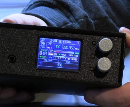 ESP32 SoC and Skyworks SI4684 Chip Power Open-Source Hardware DAB+ Receiver