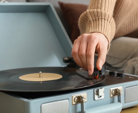 Five Vintage Devices Resurging in Popularity