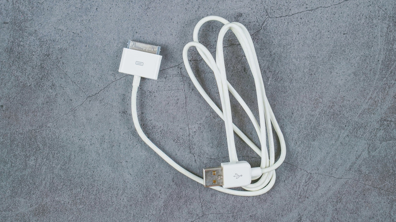 Four Outdated Cables That Are Seldom Required Nowadays