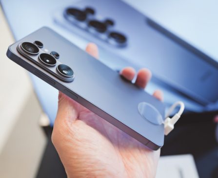 Galaxy S26 Cases Crafted to Resolve Camera Bump Problems