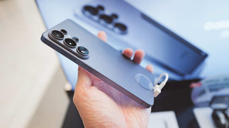 Galaxy S26 Cases Crafted to Resolve Camera Bump Problems