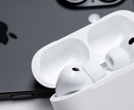 Grasping the Significance of AirPods Tracking Notifications: Their True Implications