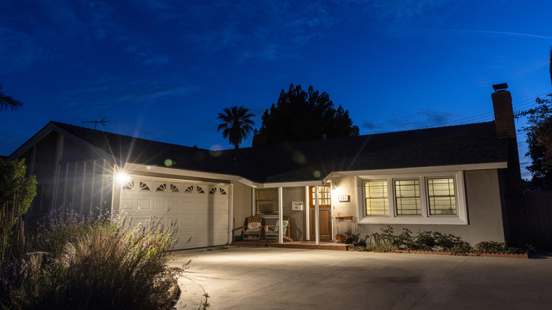 How Intelligent Lighting Improves Home Safety: 3 Efficient Techniques