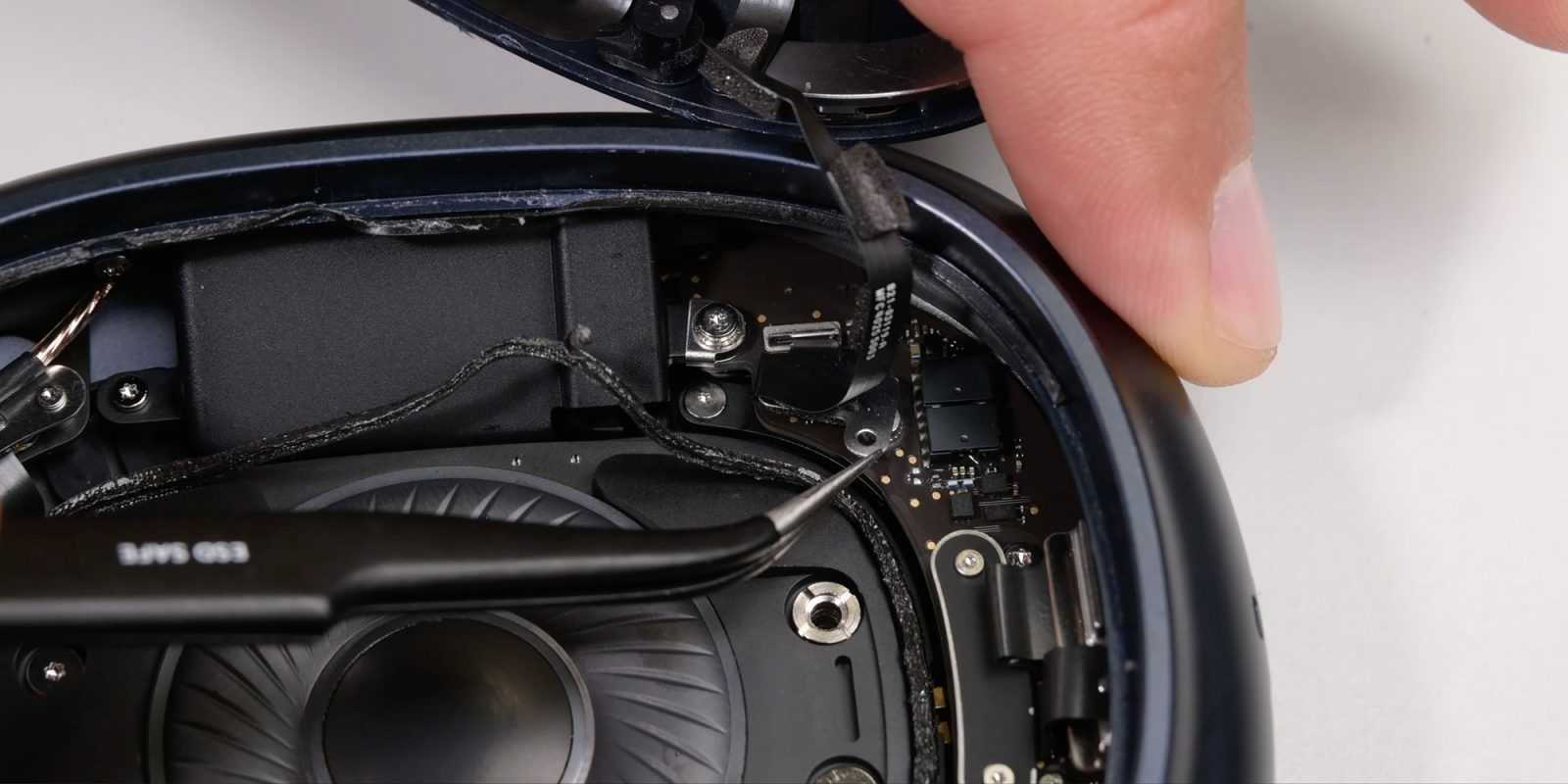 iFixit Performs Teardown of Latest AirPods Max 2, Results Match Anticipations