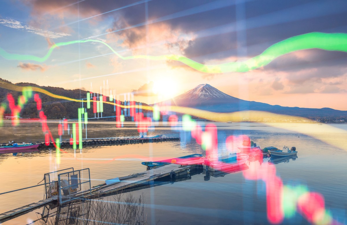 In Japan, Robots Fill Unwanted Jobs