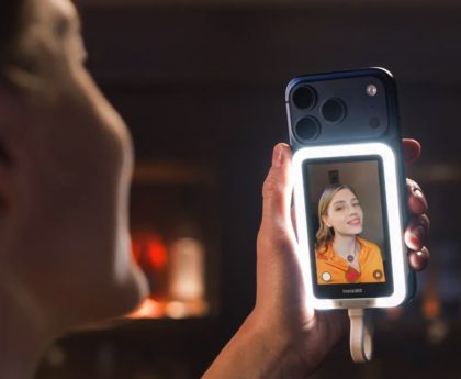 Insta360 Device Improves iPhone Self-Portraits, Restricted Compatibility with Android