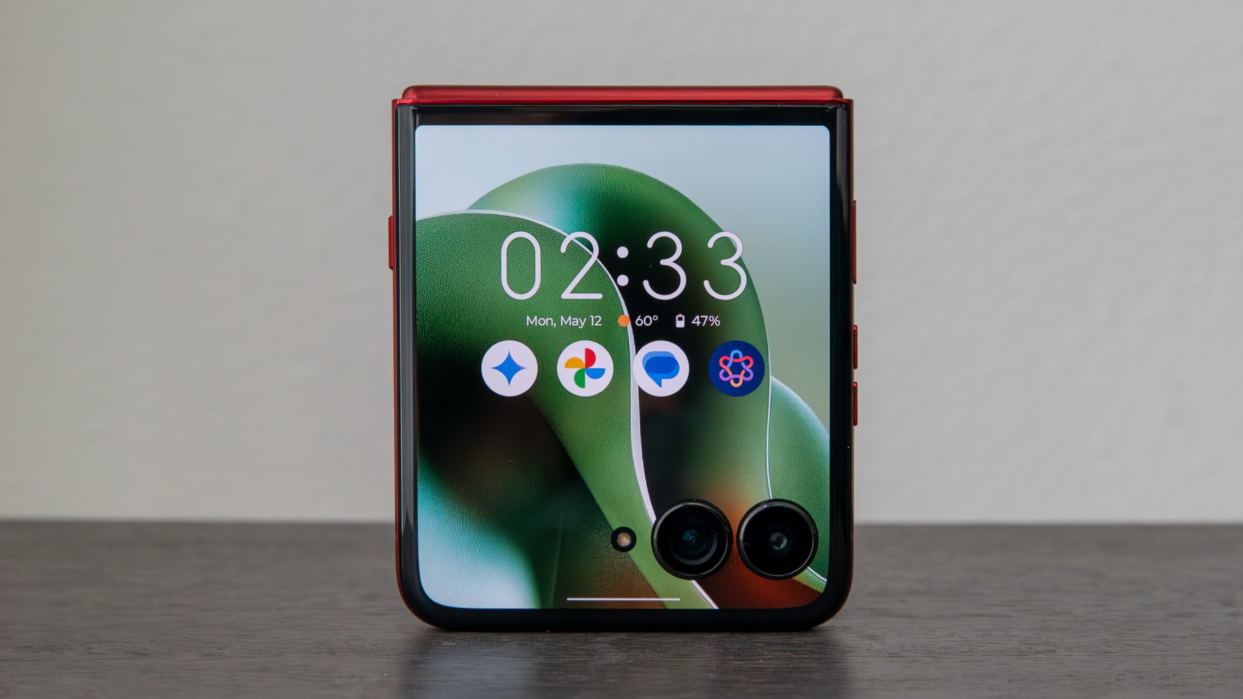 Key Takeaways from a Year-Long Journey with the Motorola Razr Ultra 2025