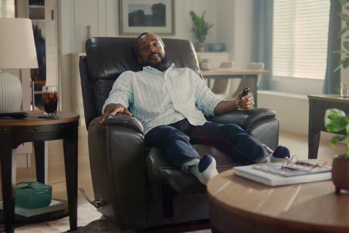 La-Z-Boy's Recliners and Sofas Now Feature Built-in Klipsch Speakers