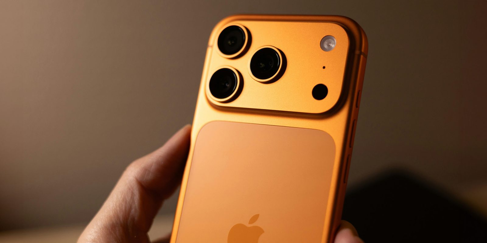 Leaker Uncovers Fresh Color Scheme for iPhone 18 Pro