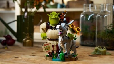 Lego Releases Two Shrek Builds — Preorders Now Available with Free Gifts
