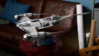 Lego reveals The Mandalorian's N-1 Starfighter Star Wars build, launching May 4th for $250