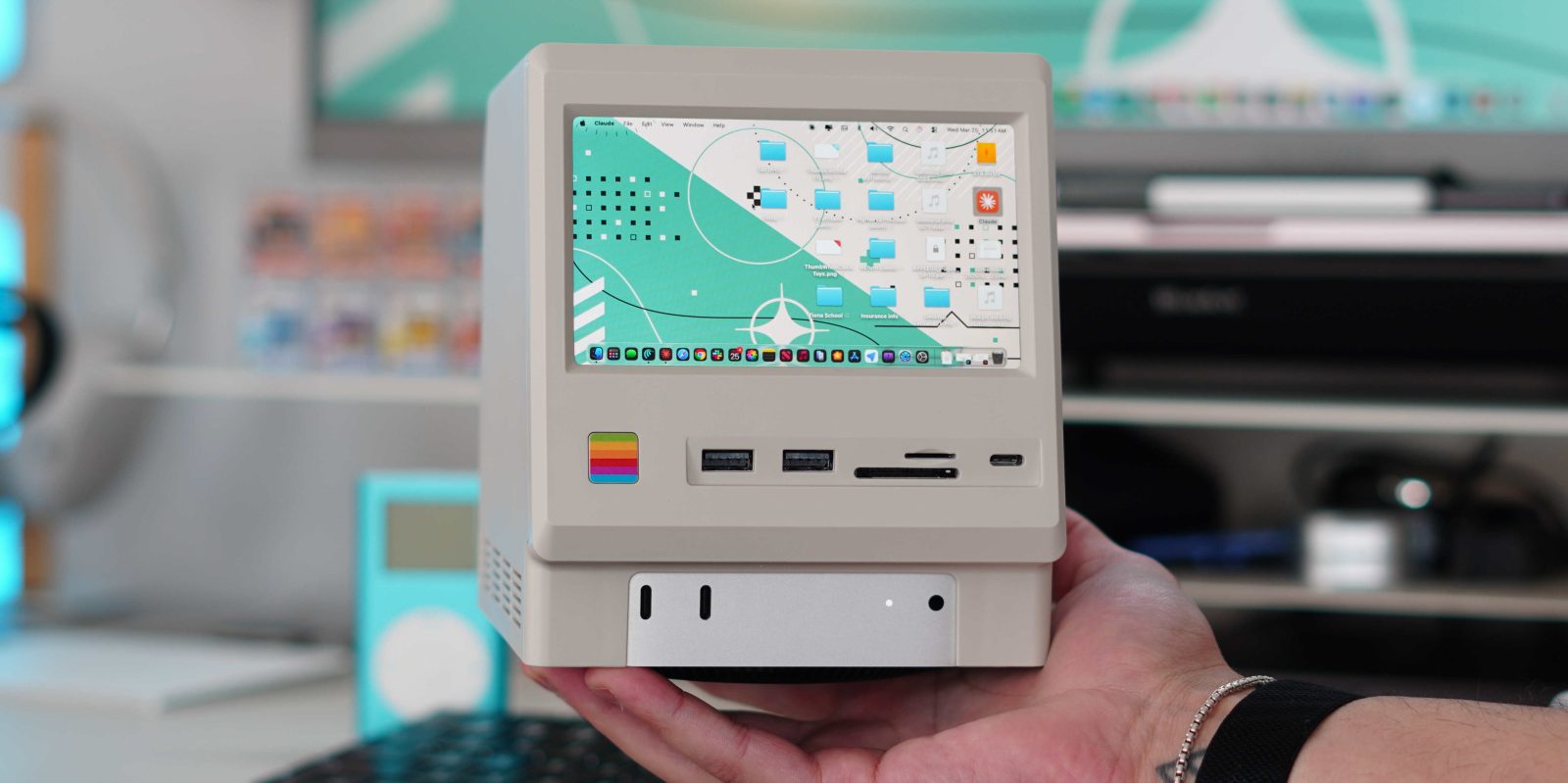 Macintosh-Style Dock Improves Mac by Adding Extra Display, Ports, and Expandable Storage