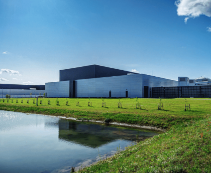 Meta Halts AI Data Work Following Breach That Jeopardizes Training Secrets