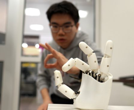 MIT Robotics Initiative Employs Wristband for Energy