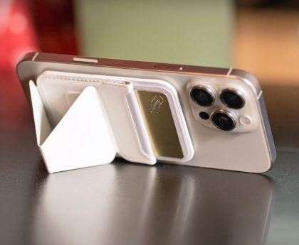 MOFT Introduces MagSafe Kickstand Wallet Featuring Find My Support