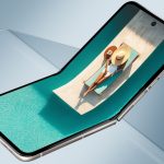 Motorola's Latest Razr Turns Google Photos into a Fashion and Memory Center