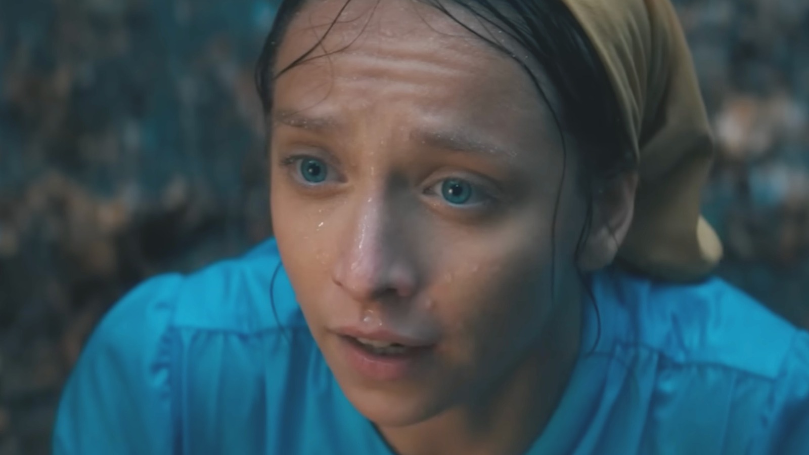 "Netflix's Six-Episode Cult Thriller Show Provides Captivating Watching Experience"