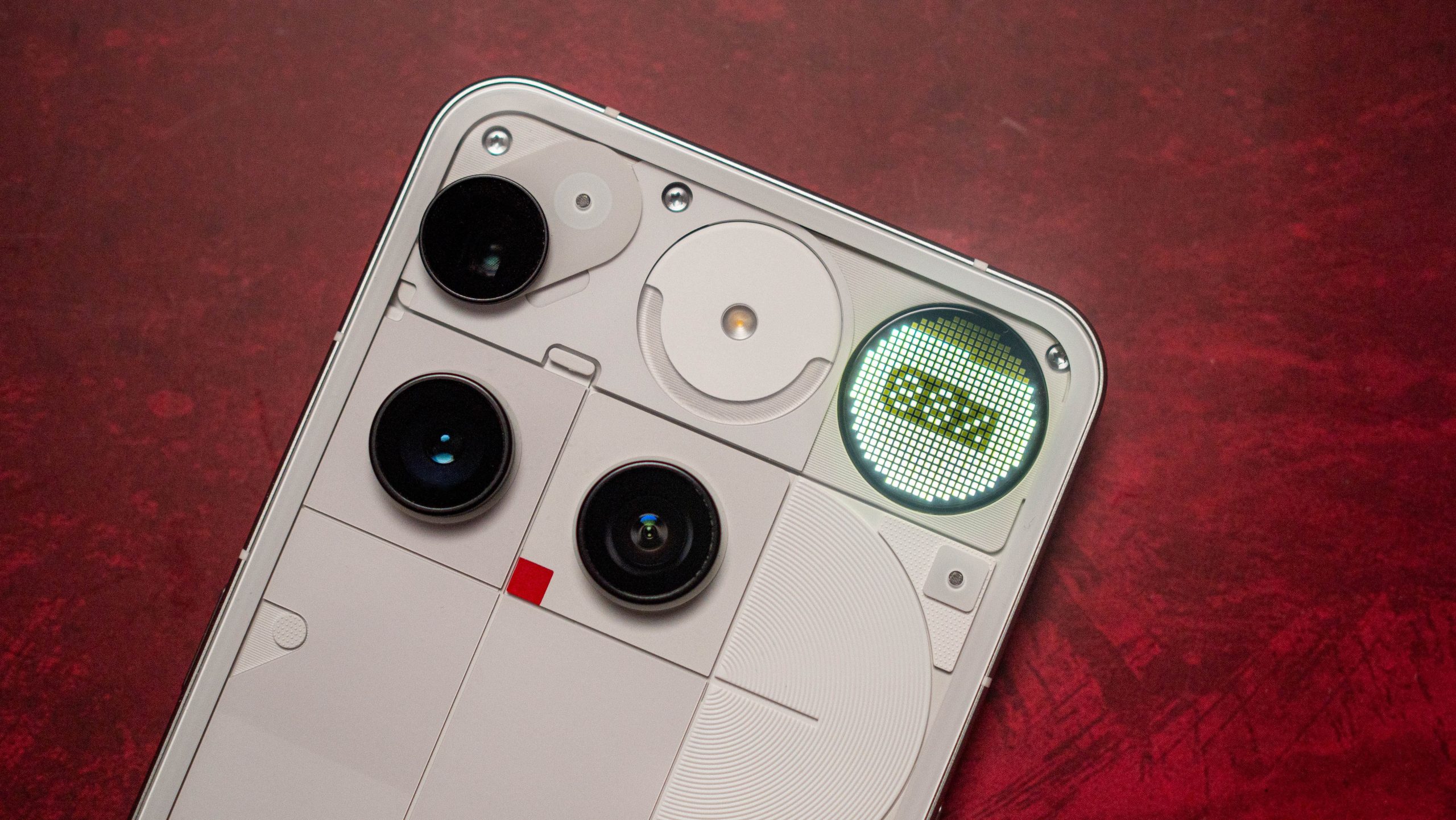 "Nothing's Fashionable Android Smartphone Boasts Back Screen and $200 Price Cut"