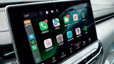 OpenAI Introduces ChatGPT Voice in CarPlay, Lacking a Key Feature