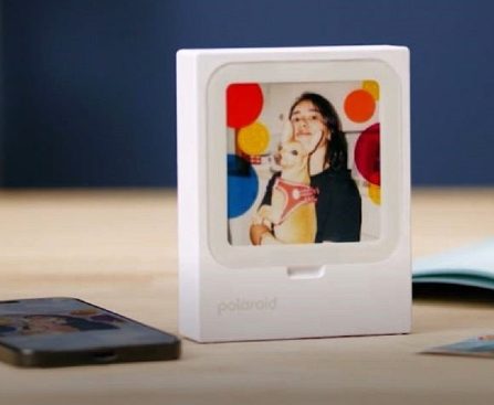 Polaroid's Latest Photo Printer Serves as an Independent Unit as Well