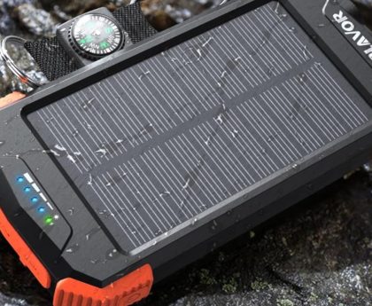 Portable Solar Power Bank Charges Your Phone Automatically