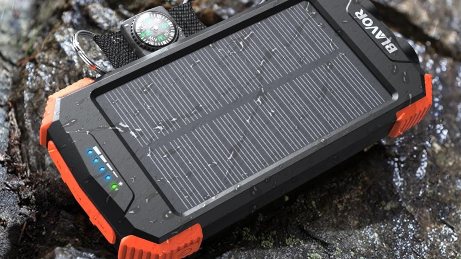 Portable Solar Power Bank Charges Your Phone Automatically