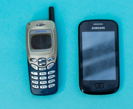 Reasons for Samsung's Decision to Cease Small Android Phone Production