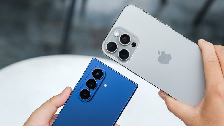 Comparison image of Android and iPhone side by side