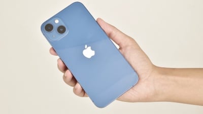 Reasons to Keep Your Old Smartphone