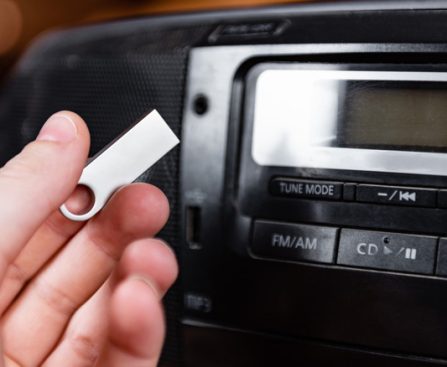 Reasons USB Sticks Are the Best Option for Playing Music in the Car
