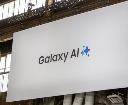 Reddit Users Inquire with Samsung Executive Regarding Overabundance of Galaxy AI Functions and Desire for Smaller Smartphones