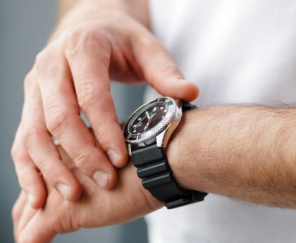 Revolutionary Device Converts Conventional Watches into Smartwatches for Half the Price