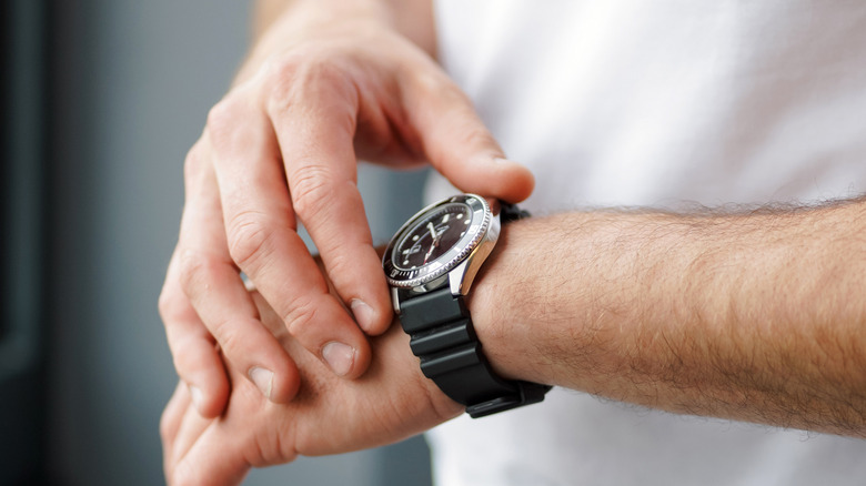 Revolutionary Device Converts Conventional Watches into Smartwatches for Half the Price