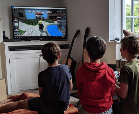 Roblox Empowers AI Assistant to Independently Plan, Build, and Test Games