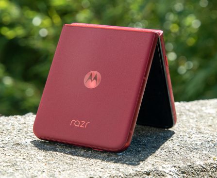 Rumors Indicate Textured Options for Every Moto Razr 2026 Hue